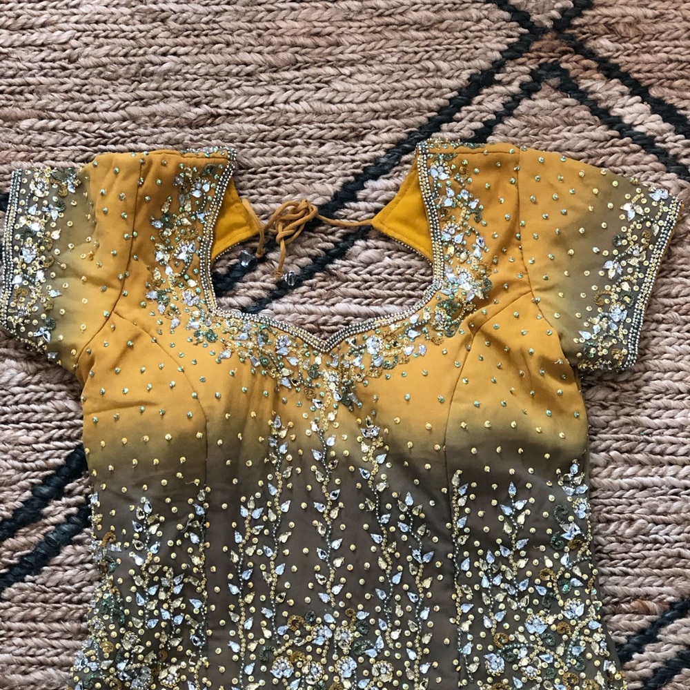 Yellow and Grey Lengha